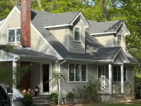 985 Track Avenue, Cutchogue, NY 11935