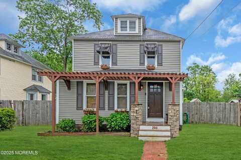 208 Cedar Street, Lakehurst, NJ 08733