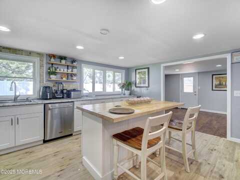 30 Mountain Avenue, Hazlet, NJ 07730