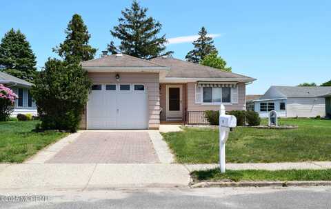 81 Puerto Vallarta Street, Toms River, NJ 08757