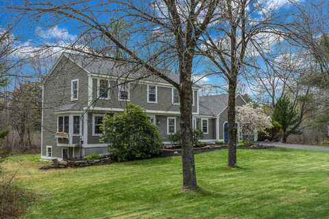 249 Oakwood Drive, Yarmouth, ME 04096