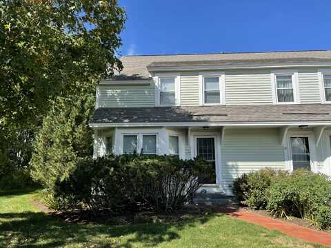12 Ephraim Tyler Way, Kennebunk, ME 04043
