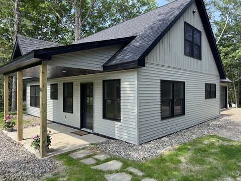 91 Woodland Heights, Bucksport, ME 04416