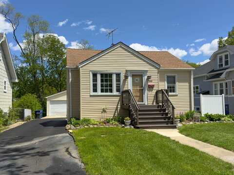 505 S Oakland Avenue, Villa Park, IL 60181