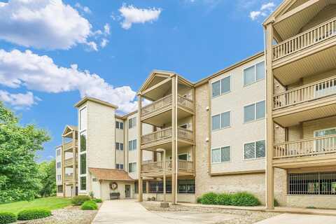 3801 Clubhouse Drive, Champaign, IL 61822