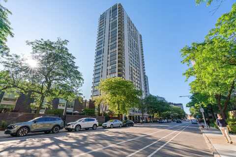 1455 N Sandburg Terrace, Chicago, IL 60610