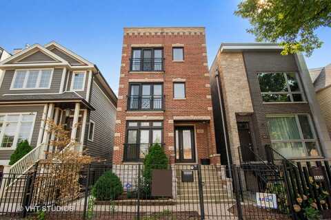 1631 W WOLFRAM Street, Chicago, IL 60657