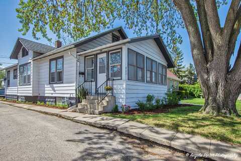 802 N Lewis Avenue, Waukegan, IL 60085