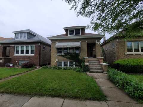 2221 Home Avenue, Berwyn, IL 60402