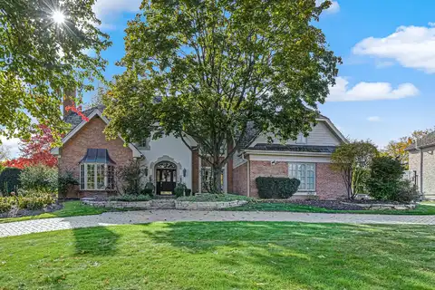 2 Hampton Court, Burr Ridge, IL 60527