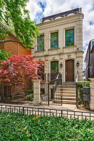 2738 N GREENVIEW Avenue, Chicago, IL 60614
