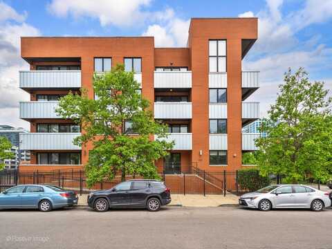 825 N HUDSON Avenue, Chicago, IL 60610