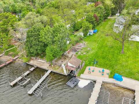 28876 W Pioneer Grove Road, Cary, IL 60013