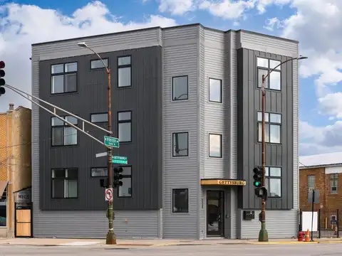 5528 W Gettysburg Street, Chicago, IL 60630