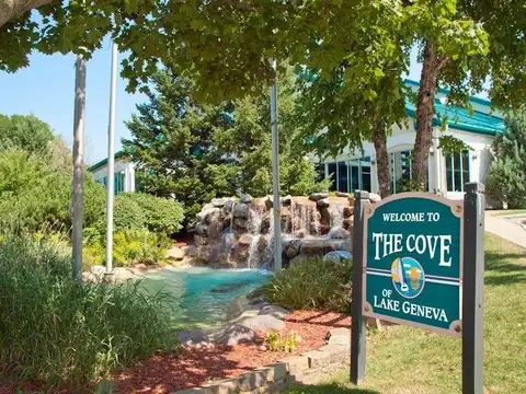 111 Center Street, Lake Geneva, WI 53147