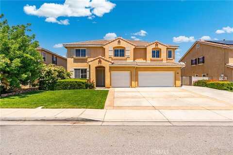 2207 Cork Oak Street, Palmdale, CA 93551
