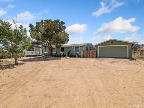 26525 Horizon Street, Apple Valley, CA 92308