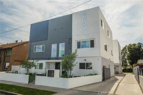 6937 Simpson Avenue, North Hollywood, CA 91605