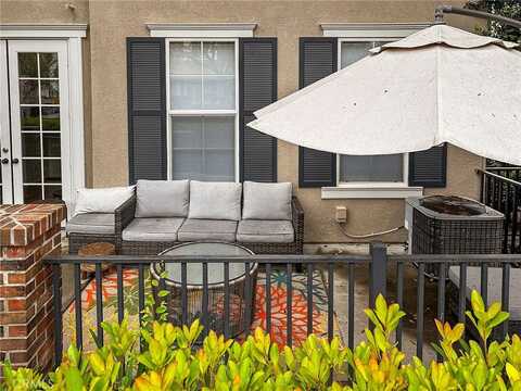 22 Albany Street, Ladera Ranch, CA 92694