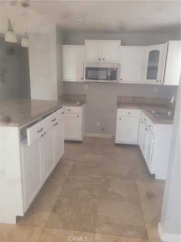 629 E 85th Street, Los Angeles, CA 90001