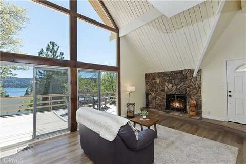 27559 North Bay, Lake Arrowhead, CA 92352