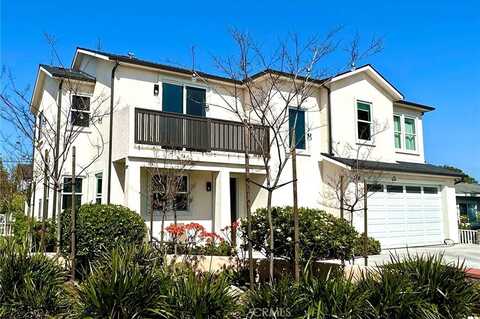 302 Cabrillo Street, Costa Mesa, CA 92627