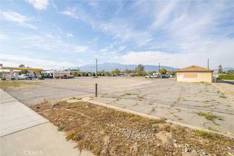 16436 Foothill Boulevard, Fontana, CA 92335