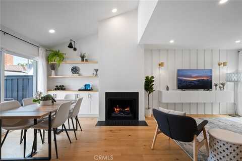 2410 Voorhees Avenue, Redondo Beach, CA 90278