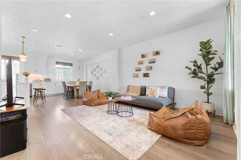 114 Epic, Irvine, CA 92618