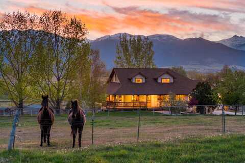 1892 Sutherland Lane, Corvallis, MT 59828