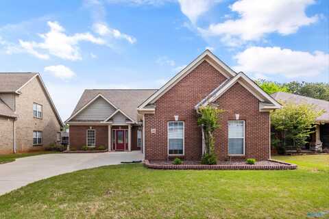 11 Nandina Lane SW, Huntsville, AL 35824