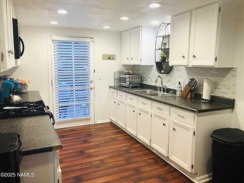 401 S 1st Street, Williams, AZ 86046