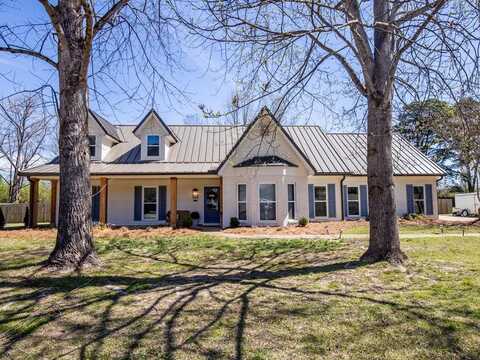 124 Hillside Drive, Oxford, MS 38655