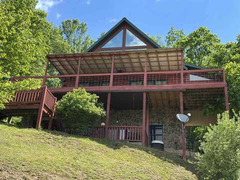 717 Lakeview Drive, Horner, WV 26372