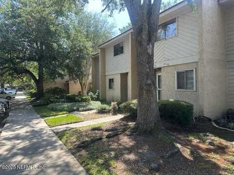 3801 CROWN POINT Road, Jacksonville, FL 32257