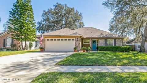 1585 CRABAPPLE COVE Court N, Jacksonville, FL 32225