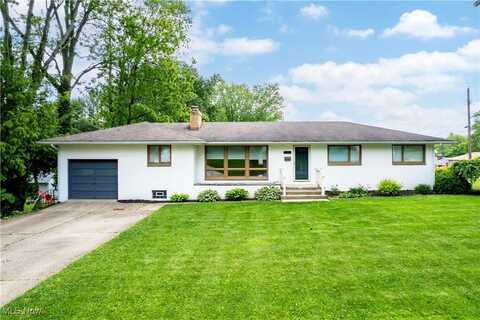 2317 Robinhood Drive, Wooster, OH 44691
