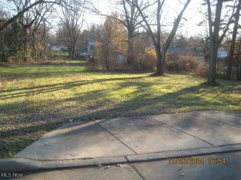 3306 Curtis Street, Mogadore, OH 44260