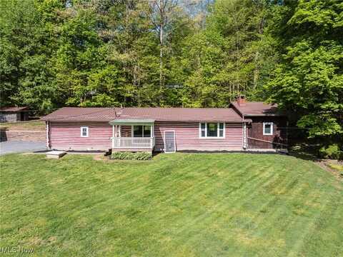 1451 Township Road 414, Dundee, OH 44624
