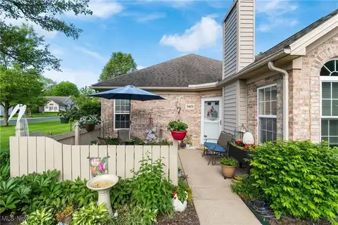 1401 Willow Brook Drive NE, Warren, OH 44483