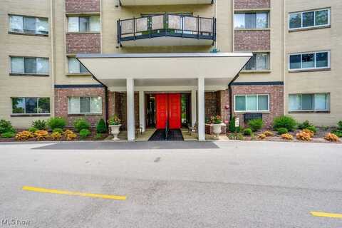 255 N Portage Path, Akron, OH 44303