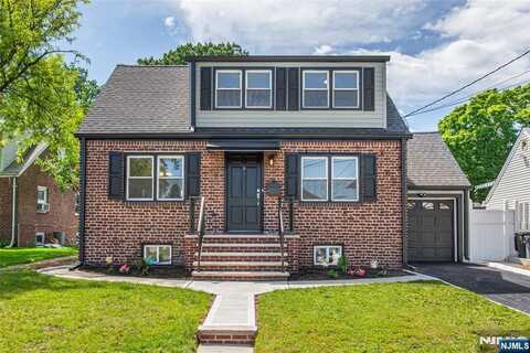 5 Sand Hill Court, Little Ferry, NJ 07643
