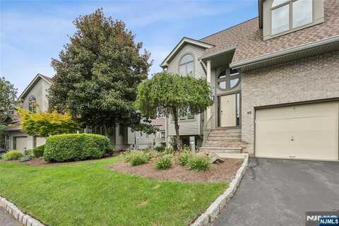 308 Cedar Court, Norwood, NJ 07648