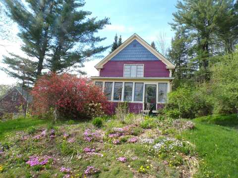 137 Pleasant Street, Barton, VT 05822