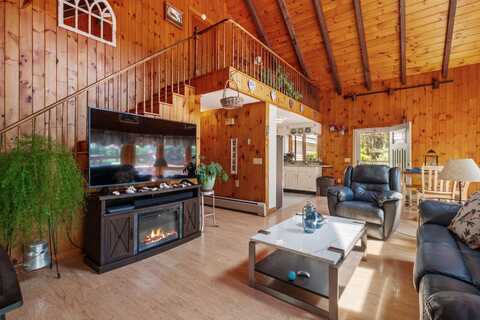 33 Juniper Meadow Road, Danbury, NH 03230