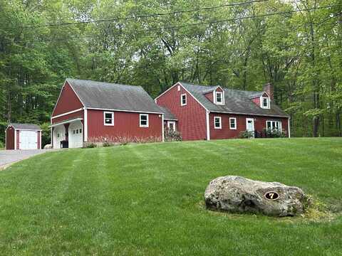 7 Juniper Ridge Road, Exeter, NH 03833