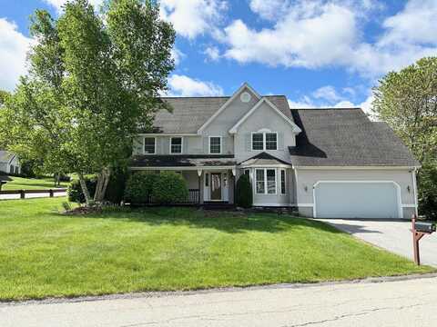 8 Heathrow Court, Nashua, NH 03063