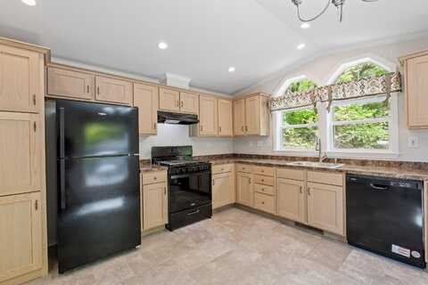 10 Fullam Circle, Allenstown, NH 03275