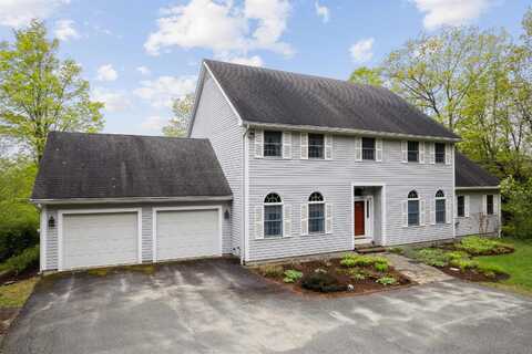 126 Primrose Lane, Hartford, VT 05047