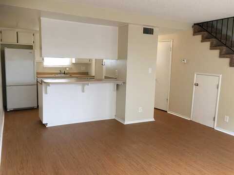 Hillsdale, SACRAMENTO, CA 95842